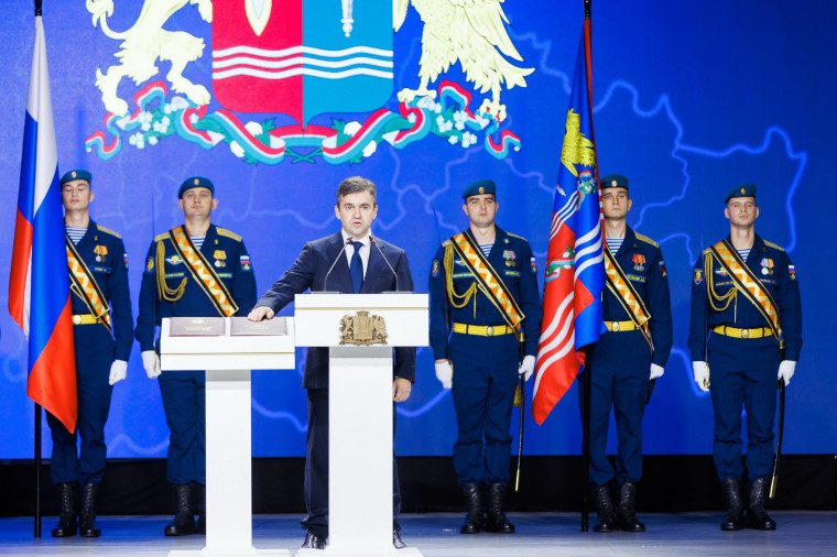 Станислав Воскресенский вступил в должность губернатора Ивановской области. Станислав Воскресенский вступил в должность губернатора Ивановской области.