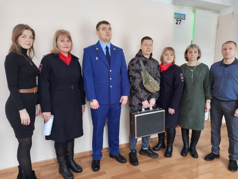 Единый день профилактики безнадзорности и правонарушений несовершеннолетних. Единый день профилактики безнадзорности и правонарушений несовершеннолетних.
