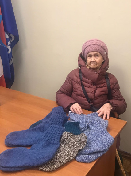 📌91-летняя Лидия Васильевна присоединилась к всероссийской благотворительной акции «Тепло для Героя». 📌91-летняя Лидия Васильевна присоединилась к всероссийской благотворительной акции «Тепло для Героя».