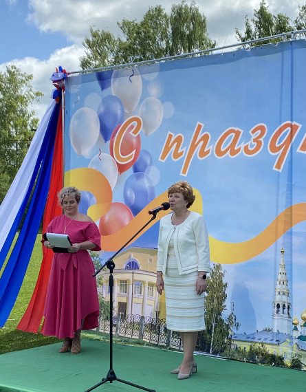Поздравления от Главы Приволжского района Ирины Мельниковой и Председателя совета Приволжского района Сергея Лесных.. Поздравления от Главы Приволжского района Ирины Мельниковой и Председателя совета Приволжского района Сергея Лесных..